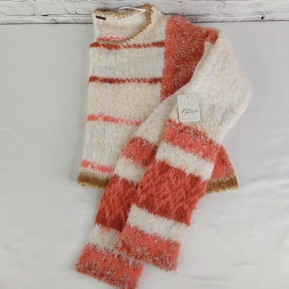 'FREE PEOPLE' 'EMERSON' ROMANC PATTERN~SLEEVE V-LINE HEATHER SWEATER - Picture 16 of 16